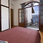 Fanendes Nyaraló